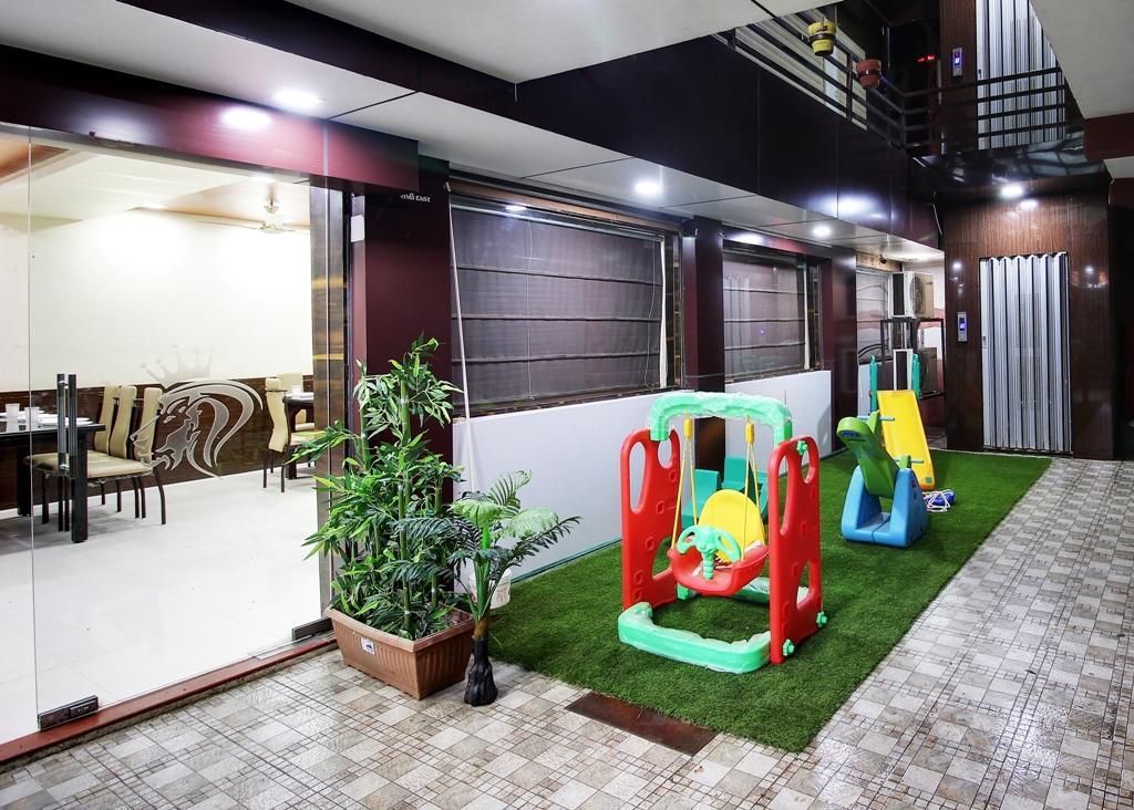 Daksh Hotel And Restaurant Talala Exterior foto